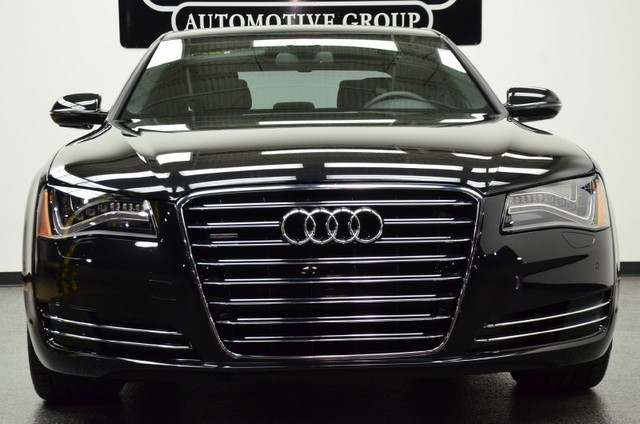 Audi A8 2013 photo 1