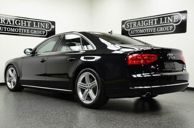 Audi A8 2013 photo 4