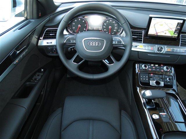 Audi A8 2014 photo 0