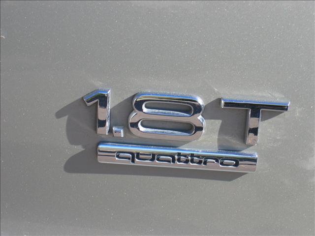 Audi Avant 2004 photo 2