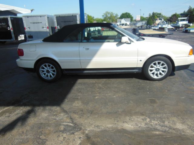Audi Cabriolet 1996 photo 2