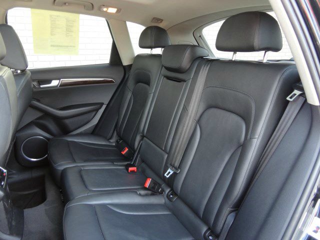 Audi Q5 2011 photo 17