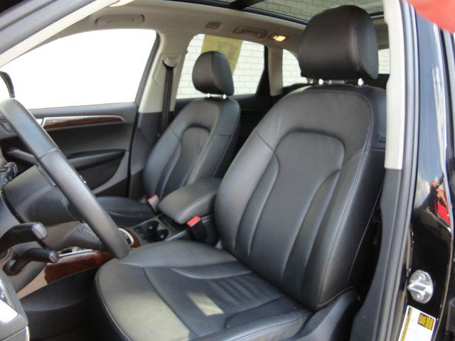 Audi Q5 2011 photo 2