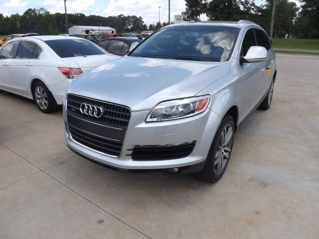 Audi Q7 2007 photo 2