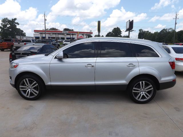 Audi Q7 2007 photo 4