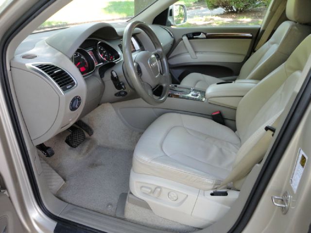 Audi Q7 4dr Sdn GS Plus SUV