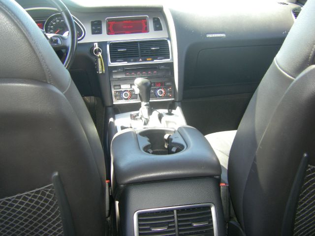 Audi Q7 2007 photo 3