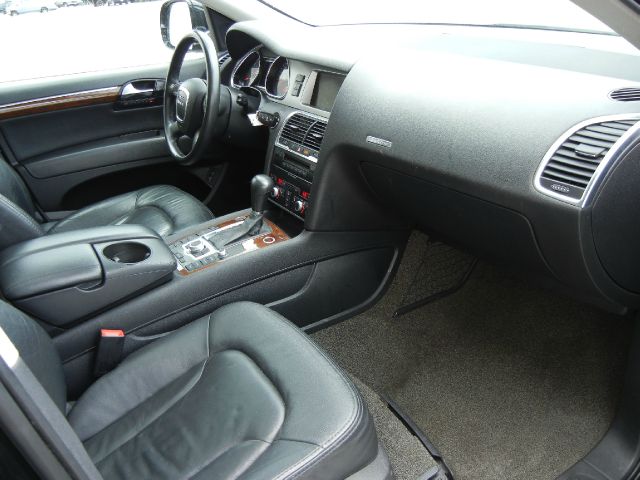 Audi Q7 2007 photo 0