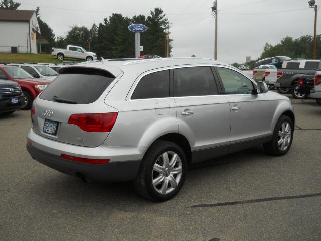 Audi Q7 2007 photo 2
