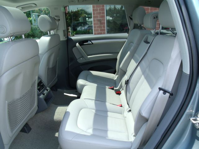 Audi Q7 2007 photo 9