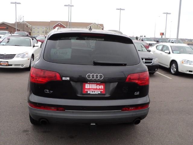 Audi Q7 2008 photo 3