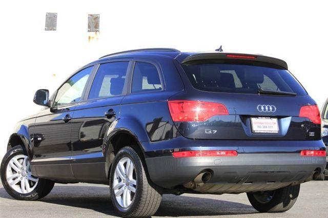 Audi Q7 2008 photo 4