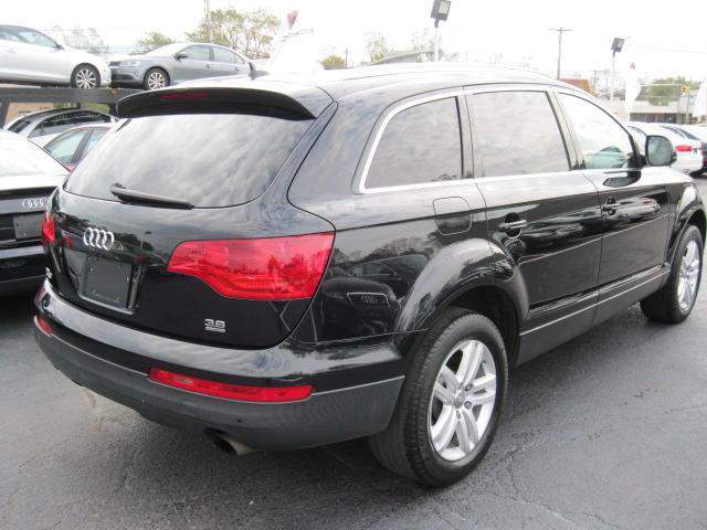 Audi Q7 2008 photo 2