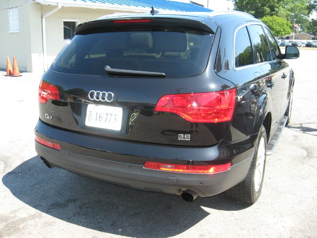 Audi Q7 4WD Quad Cab V8 SLT SUV