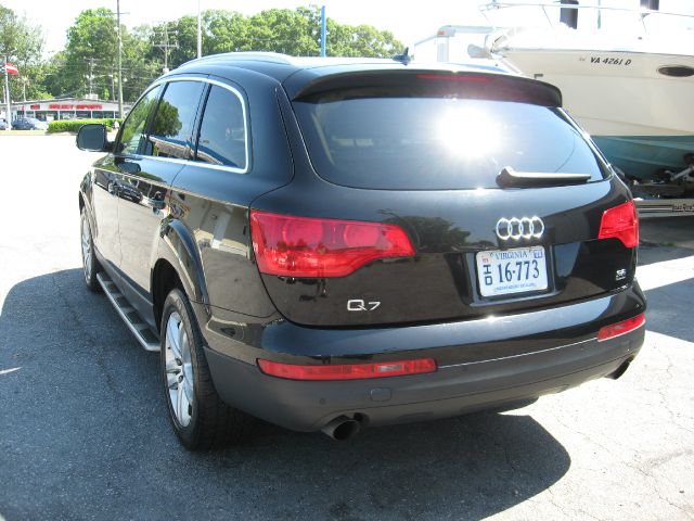 Audi Q7 2008 photo 15