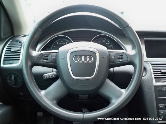 Audi Q7 2009 photo 23