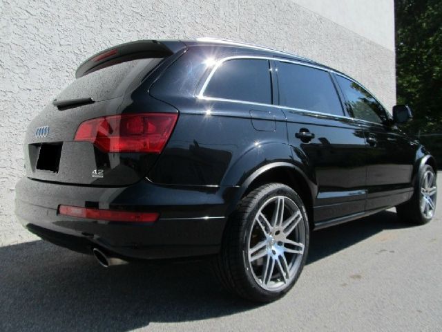 Audi Q7 4dr Sdn GS Plus SUV