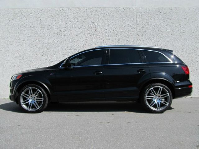 Audi Q7 2009 photo 2
