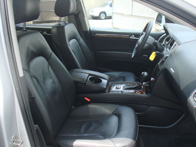 Audi Q7 2009 photo 1