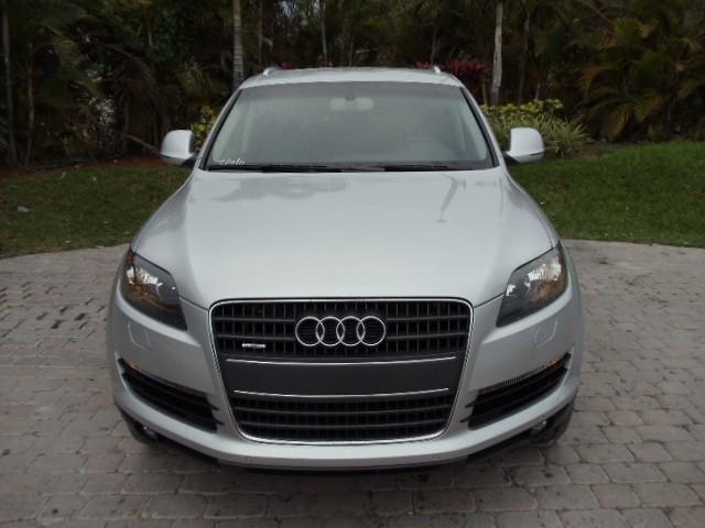 Audi Q7 2009 photo 1