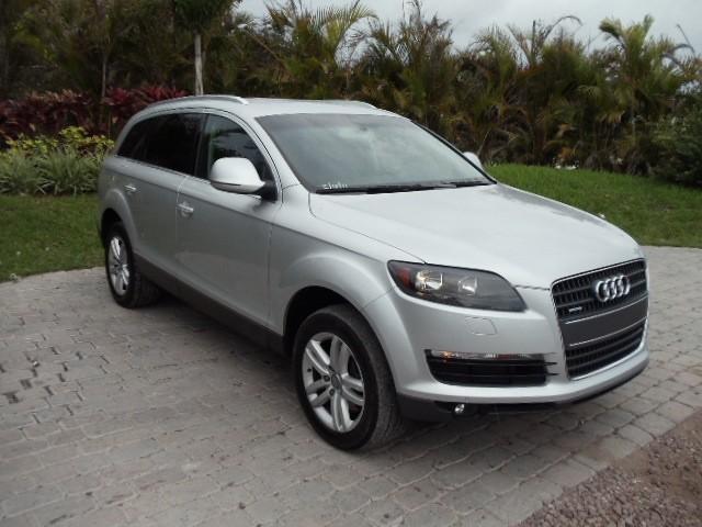 Audi Q7 2009 photo 2