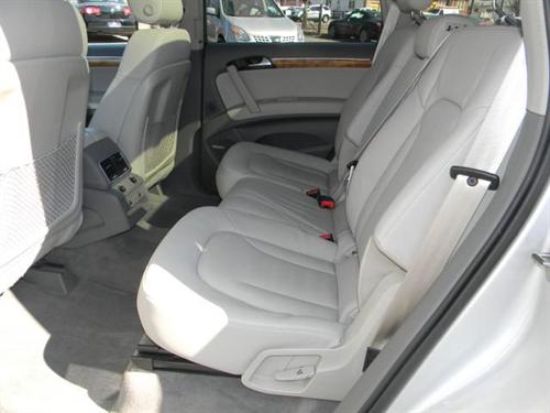Audi Q7 2009 photo 2