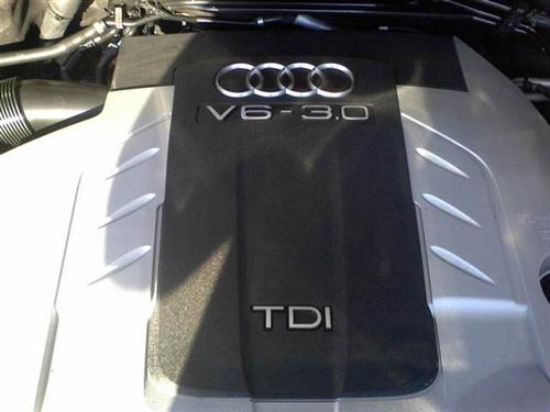 Audi Q7 2011 photo 1