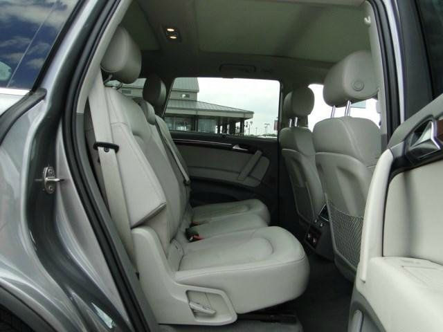 Audi Q7 2011 photo 15