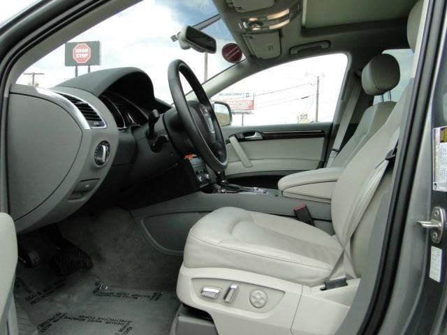 Audi Q7 2011 photo 23