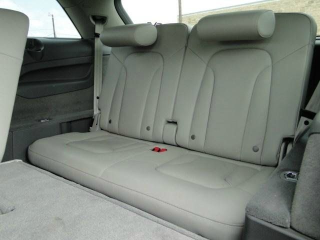 Audi Q7 2011 photo 8