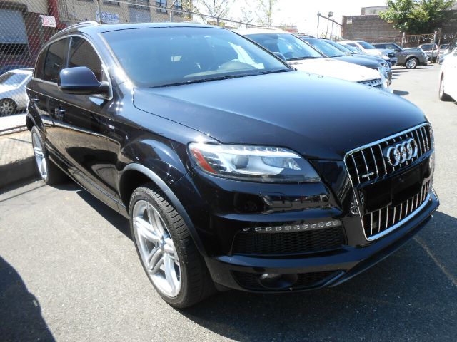 Audi Q7 2011 photo 1