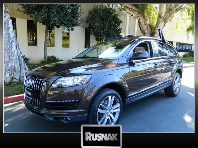 Audi Q7 2011 photo 2