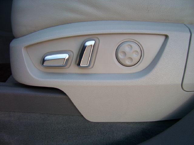 Audi Q7 2011 photo 18