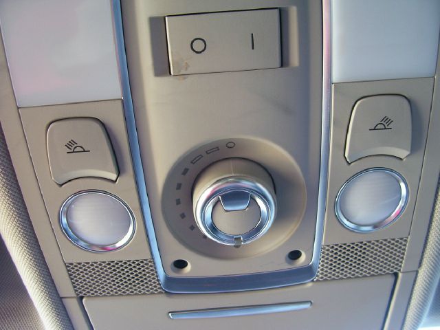 Audi Q7 2011 photo 2