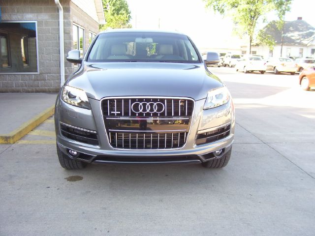 Audi Q7 2011 photo 25
