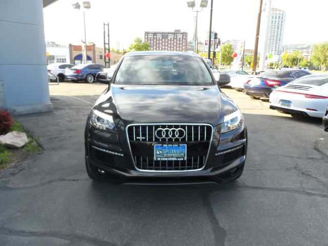 Audi Q7 2011 photo 1