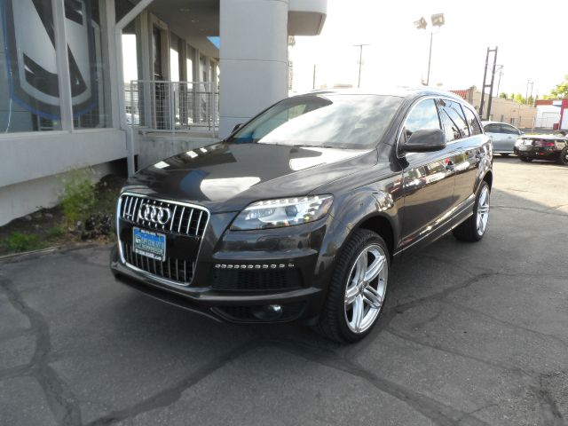 Audi Q7 2011 photo 3