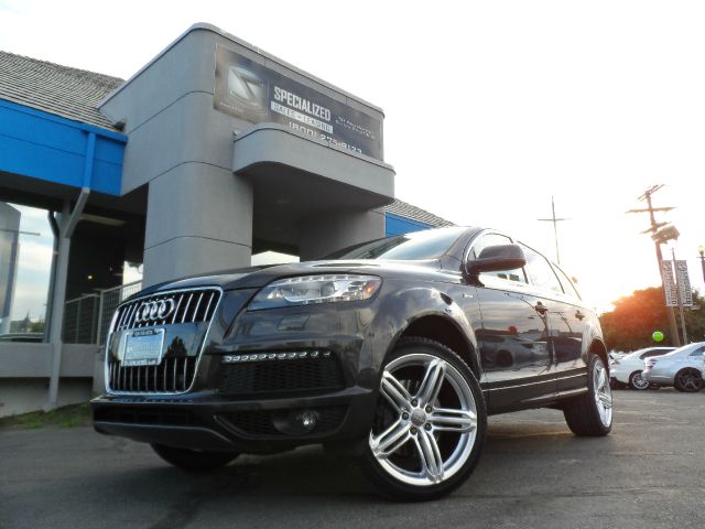 Audi Q7 2011 photo 4