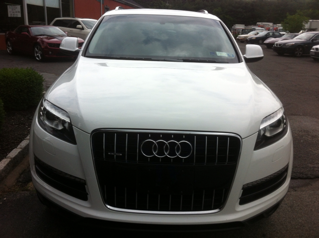 Audi Q7 2011 photo 1