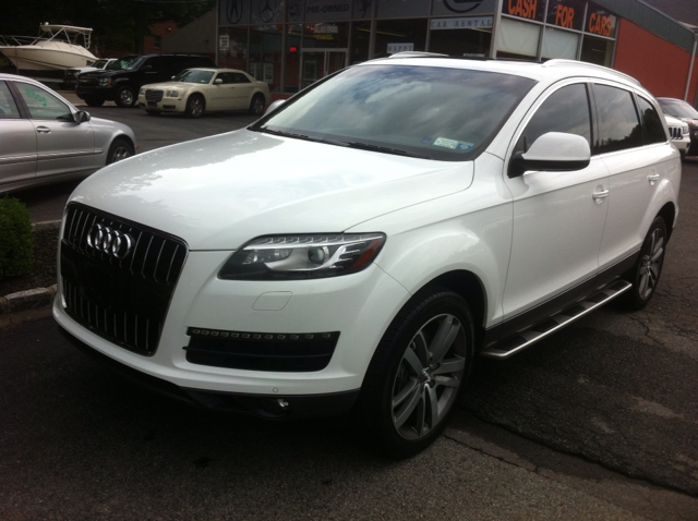 Audi Q7 2011 photo 4