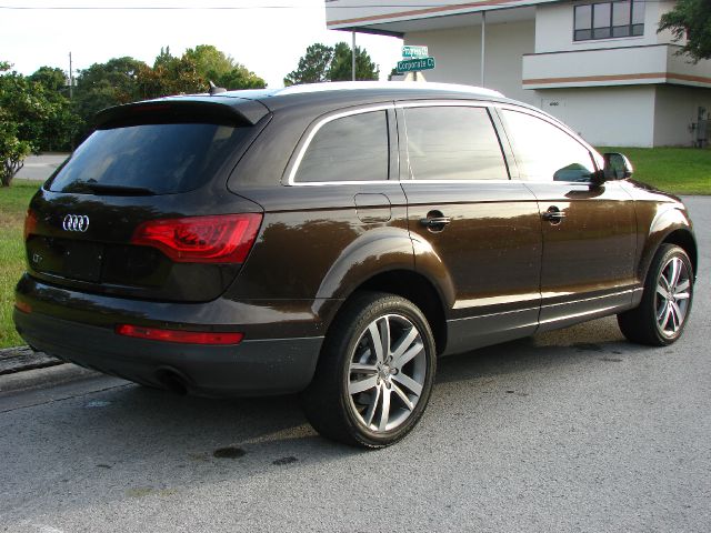 Audi Q7 2011 photo 100