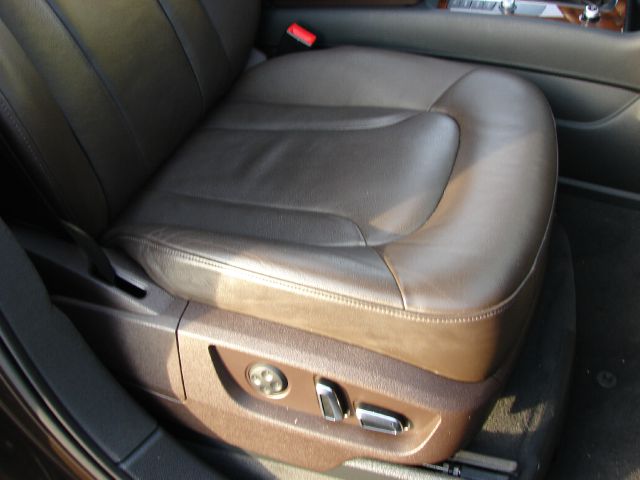 Audi Q7 2011 photo 21