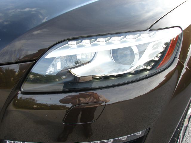 Audi Q7 2011 photo 34