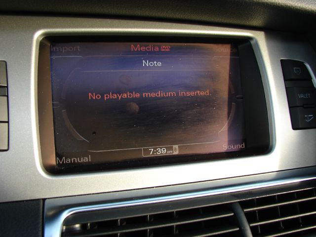 Audi Q7 2011 photo 42