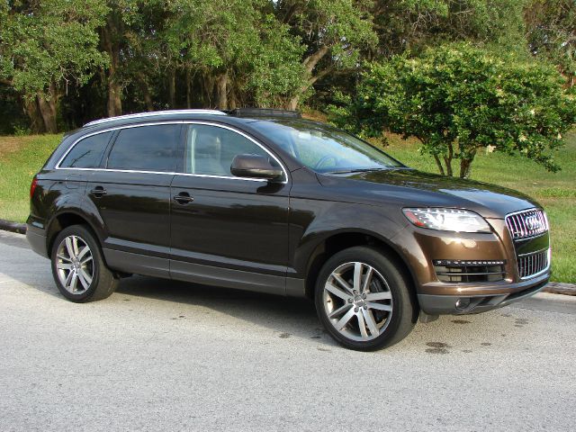 Audi Q7 2011 photo 5