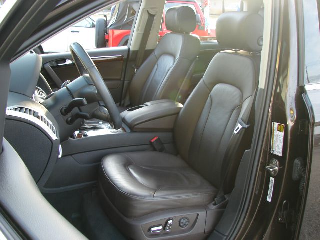 Audi Q7 2011 photo 54