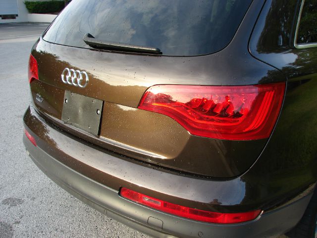 Audi Q7 2011 photo 80