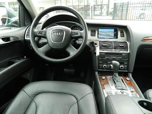 Audi Q7 2011 photo 5