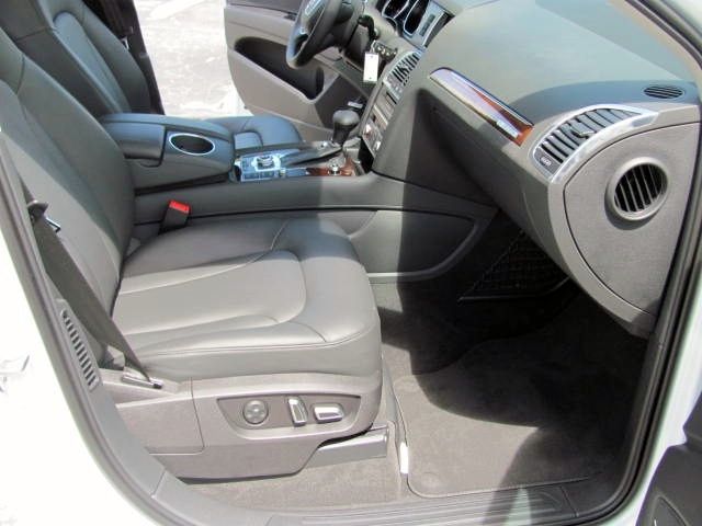 Audi Q7 2013 photo 15