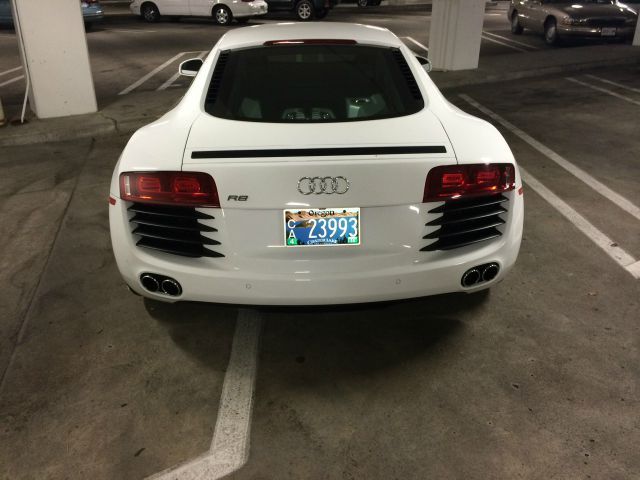 Audi R8 2009 photo 1